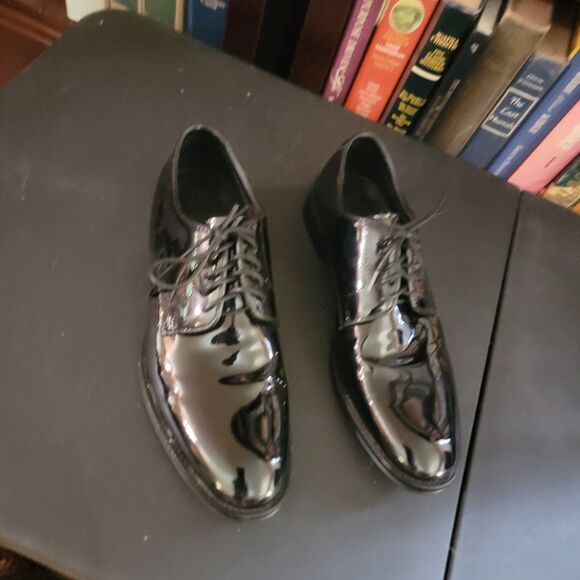 Men s Black Patent Leather Derby Dress Shoes size 8 The Black Tux Premium Formal - Picture 3 of 16